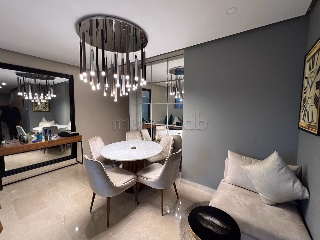 Superbe appartement meuble a vendre / californie — 2