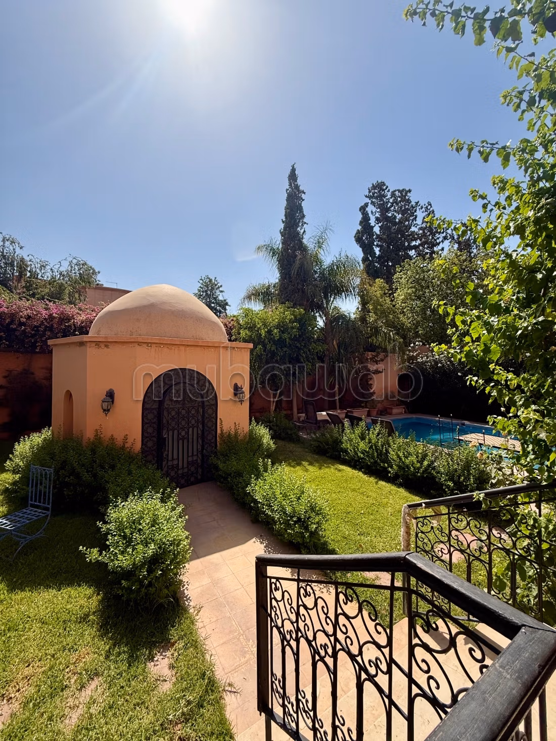 Magnifica Villa in Vendita a Targa