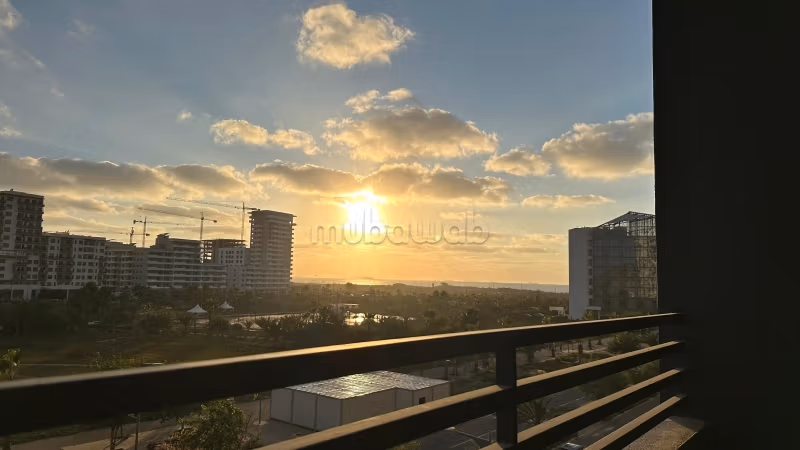 Affitta il tuo appartamento. Superficie 144 m². Impianto di aria condizionata e piscina