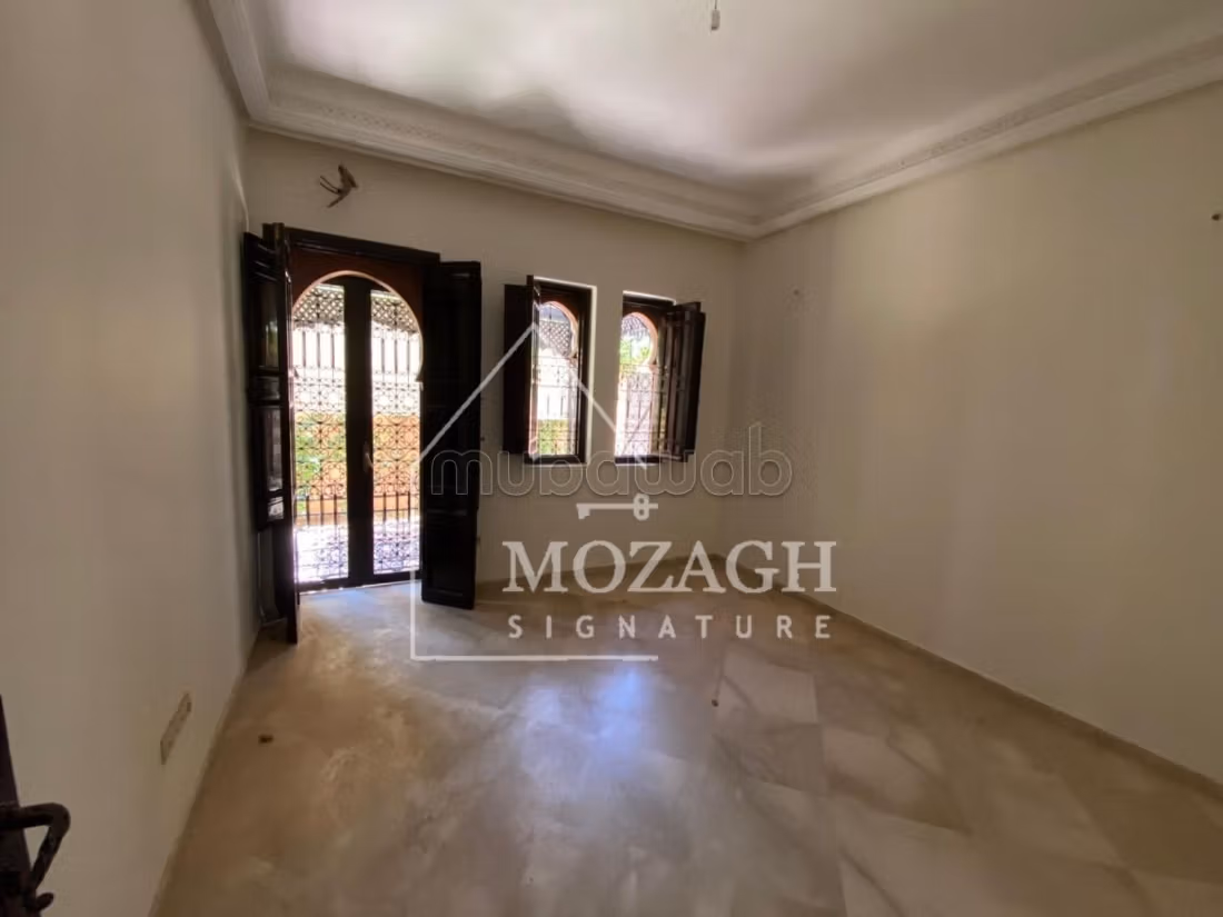 Magnifica villa di 350 M2 – Quartiere Targa