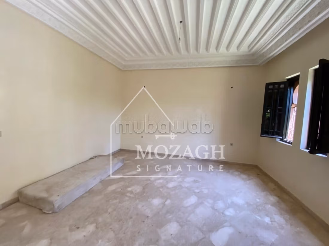 Magnifica villa di 350 M2 – Quartiere Targa