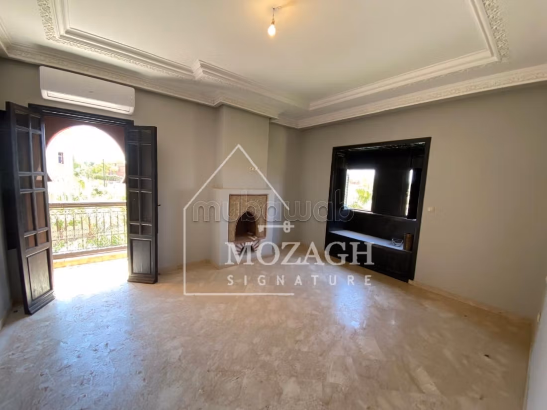 Magnifica villa di 350 M2 – Quartiere Targa