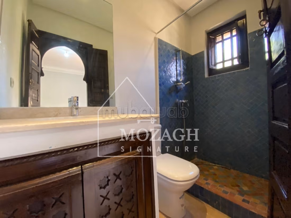 Magnifica villa di 350 M2 – Quartiere Targa