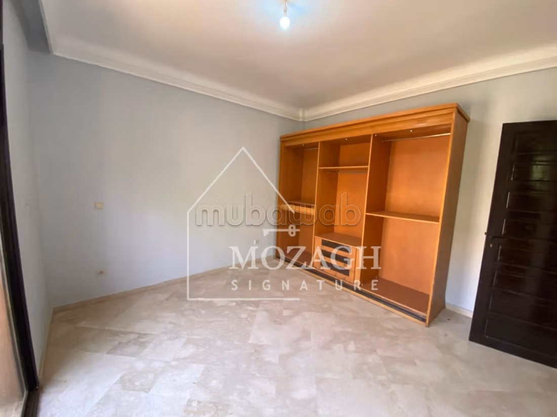 Magnifica villa di 350 M2 – Quartiere Targa