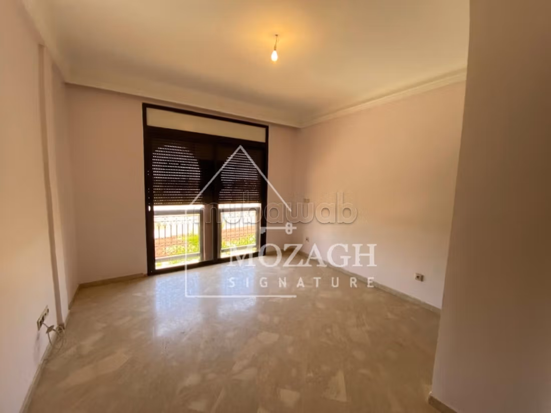 Magnifica villa di 350 M2 – Quartiere Targa