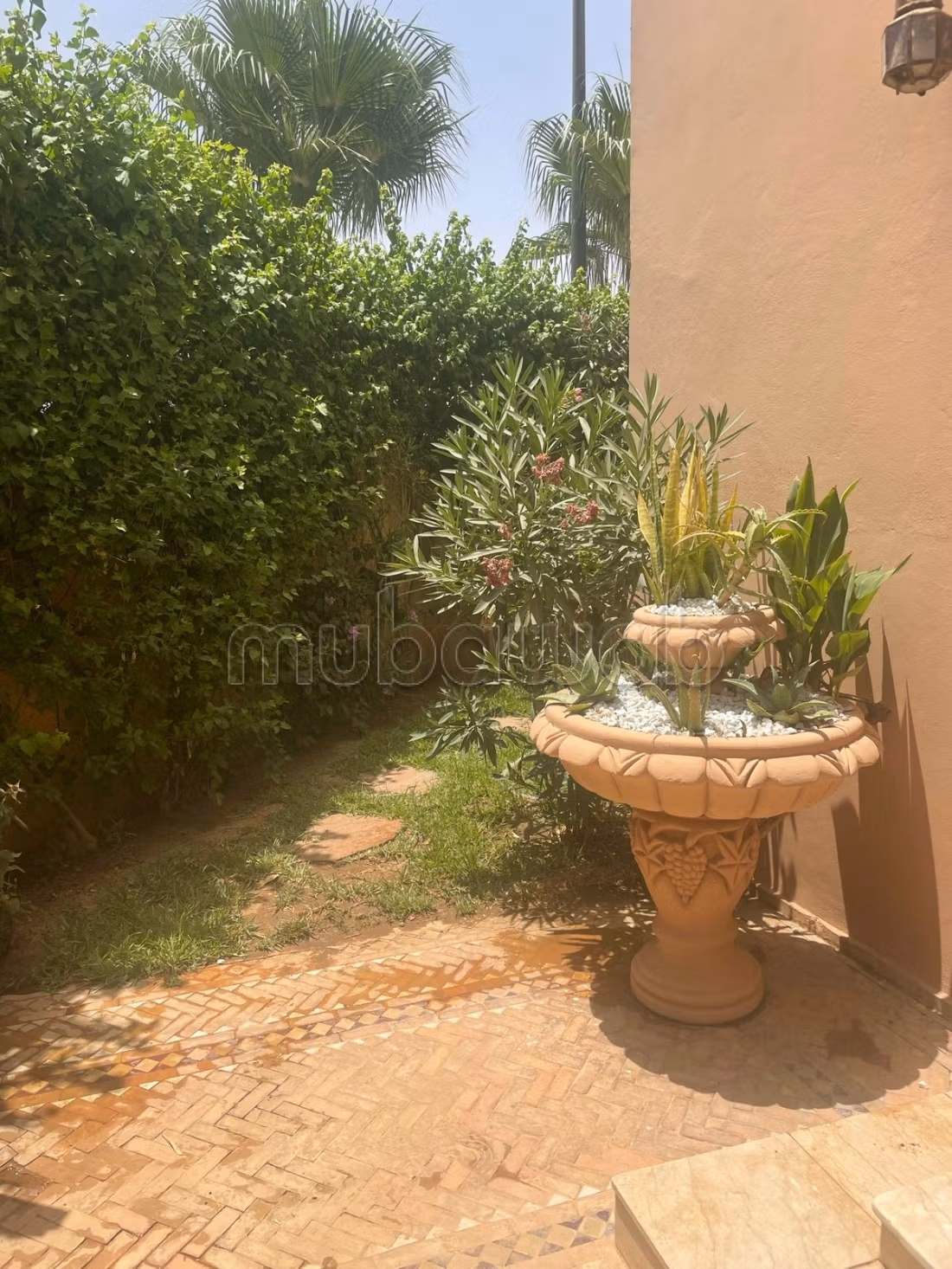 LOCATION Villa 5 chambres 300 m2 Masmoudi Targa