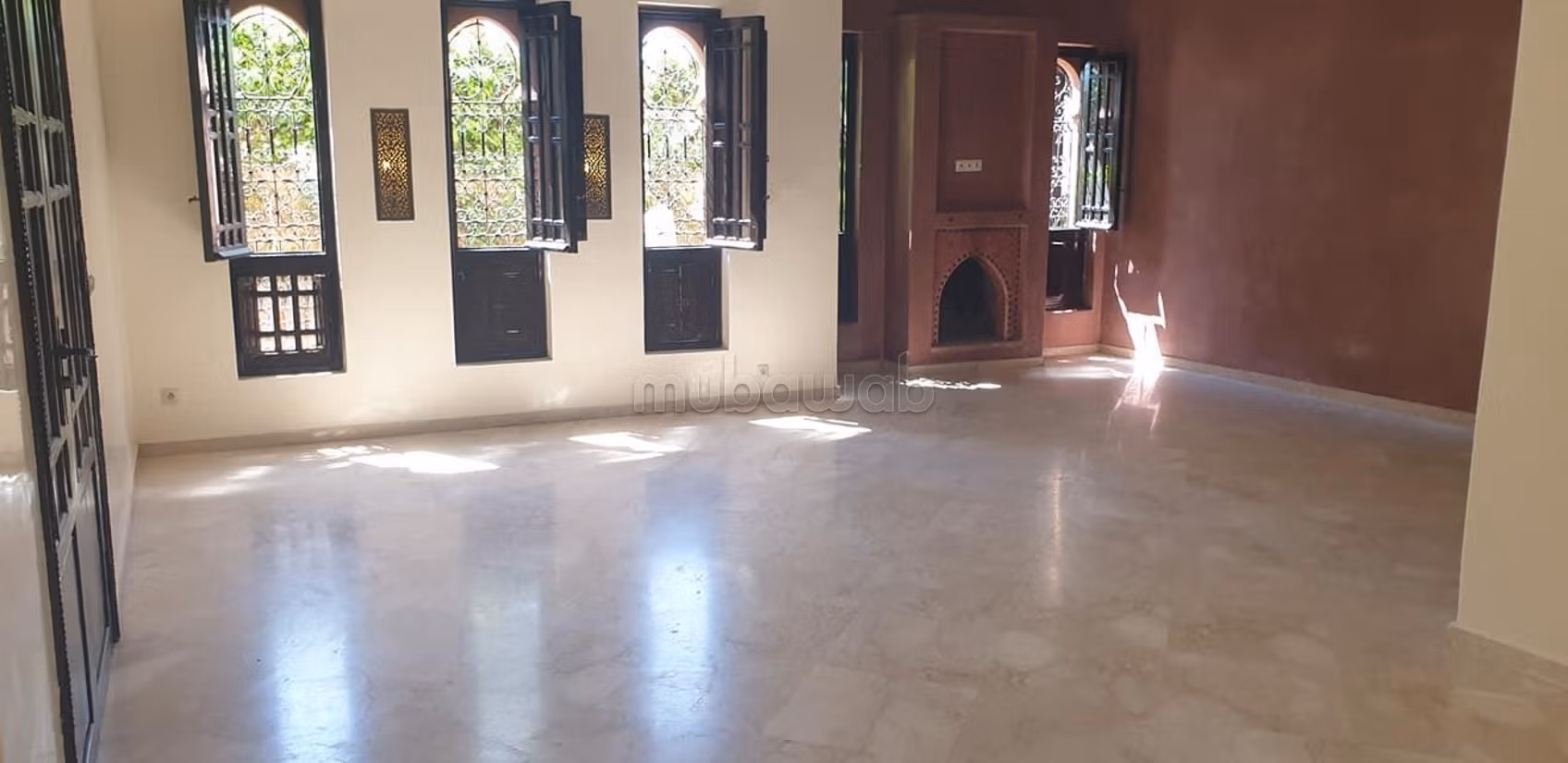 LOCATION Villa 5 chambres 300 m2 Masmoudi Targa