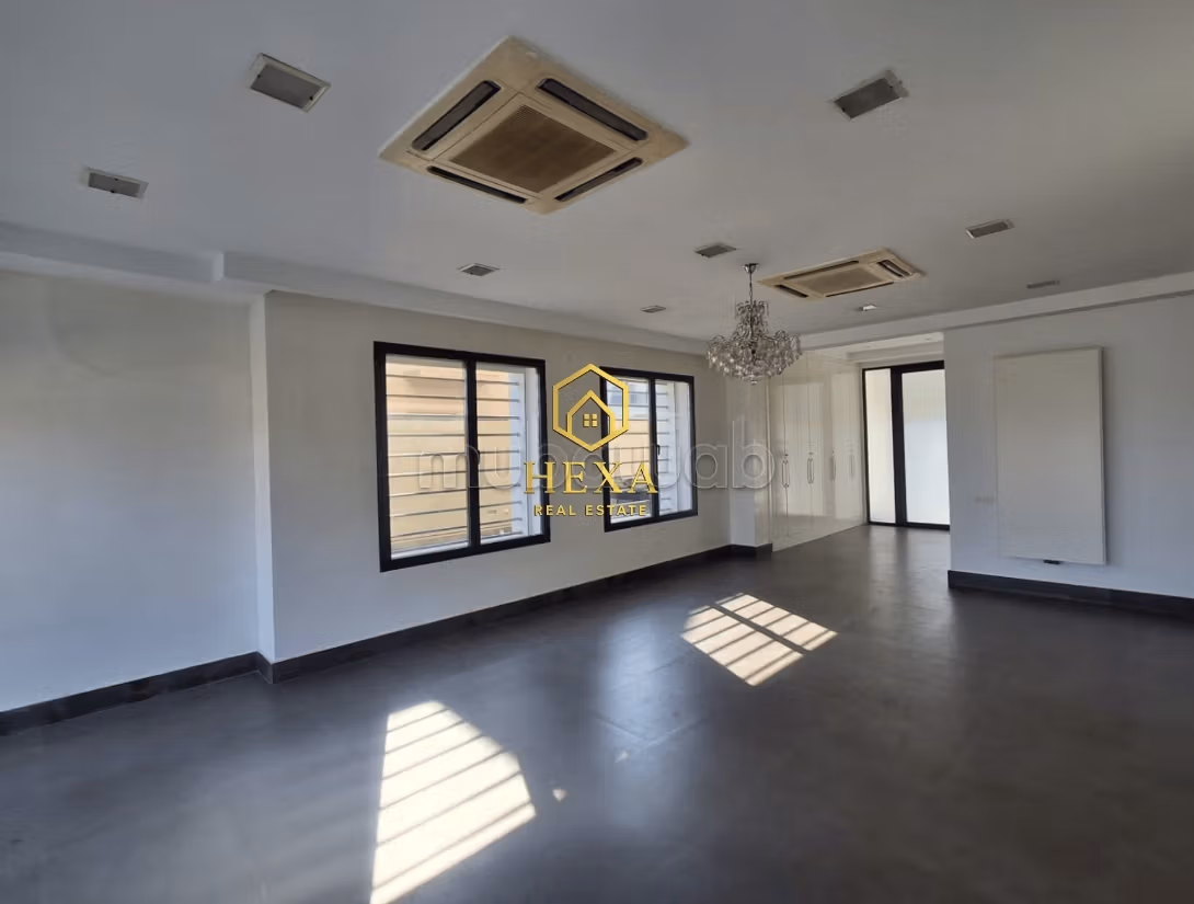 Villa S4 avec piscine à Gammarth