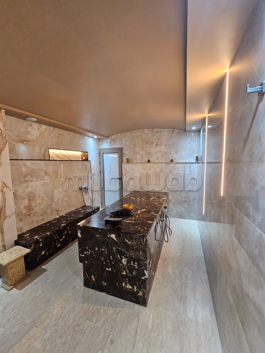 Bellissimo salone in vendita a racine di 163m