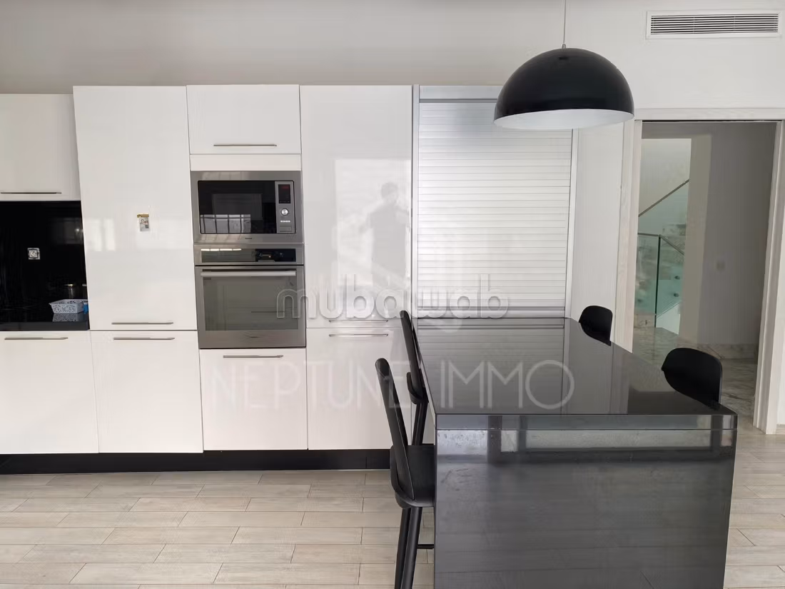 Brand new S5 villa with pool