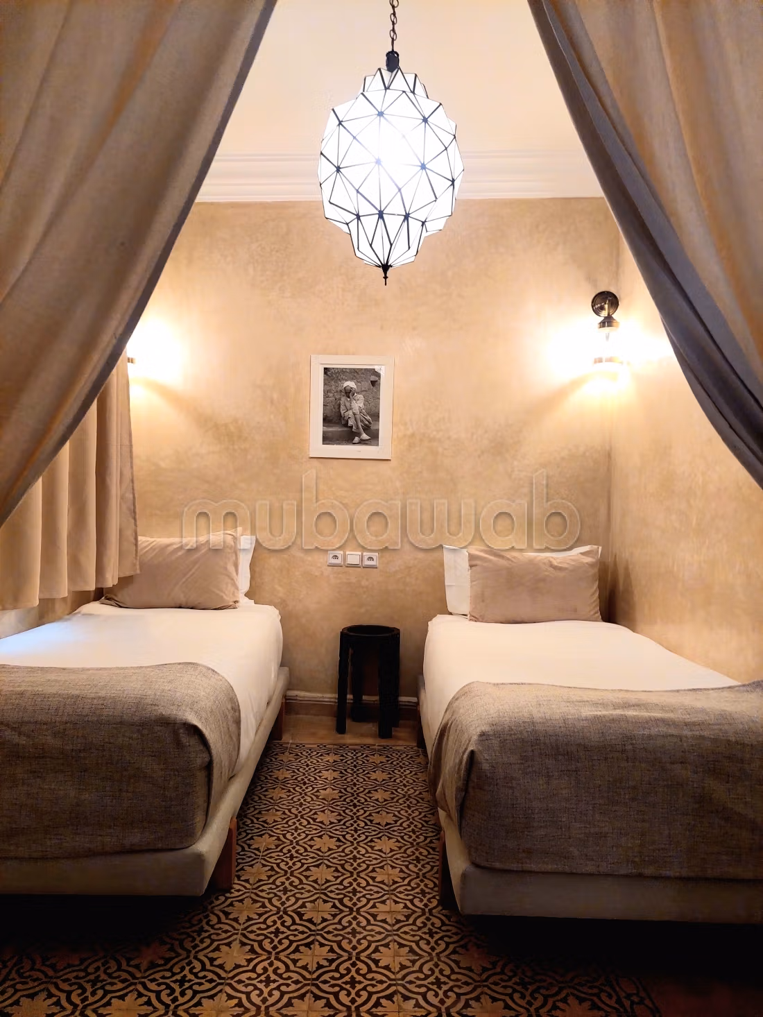 Venta de riad en Zaouia Sidi Ghalem. Superficie 176 m². Gran piscina