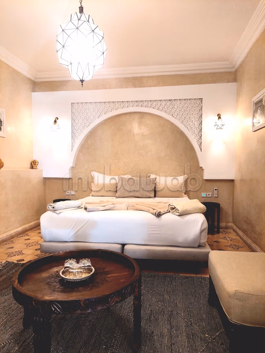 Venta de riad en Zaouia Sidi Ghalem. Superficie 176 m². Gran piscina