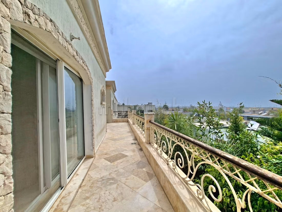 Exceptional Villa with Panoramic Ocean View