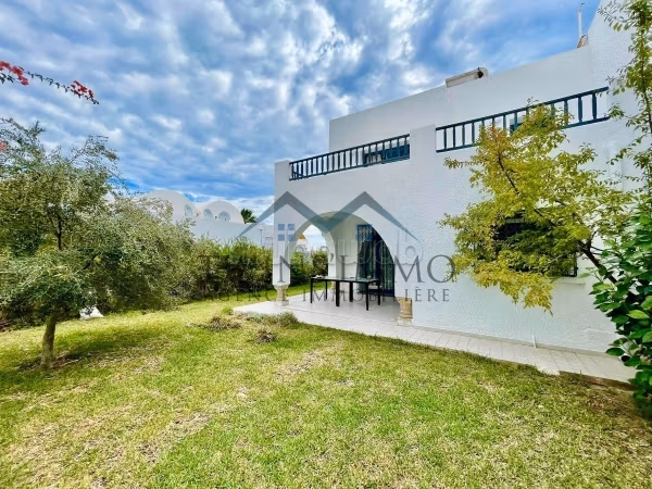 Duplex S3 meublé à Gammarth
