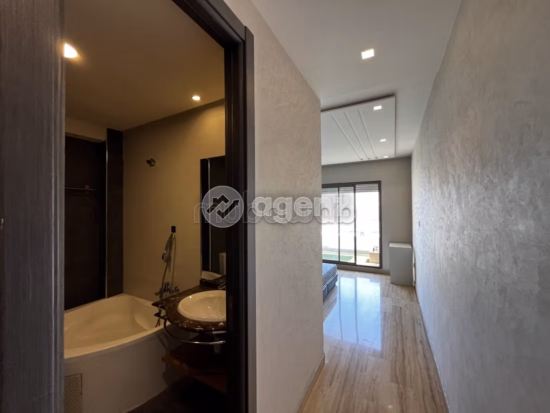 Appartement 103 m² f La Gironde — 17