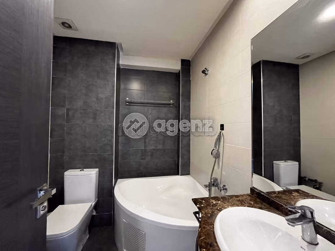 Appartement 103 m² f La Gironde — 8