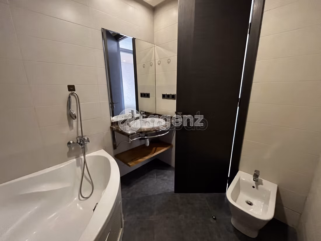 Appartement 103 m² f La Gironde — 19