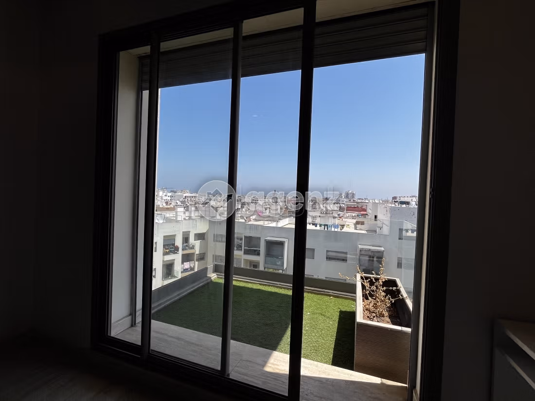 Appartement 103 m² f La Gironde — 20