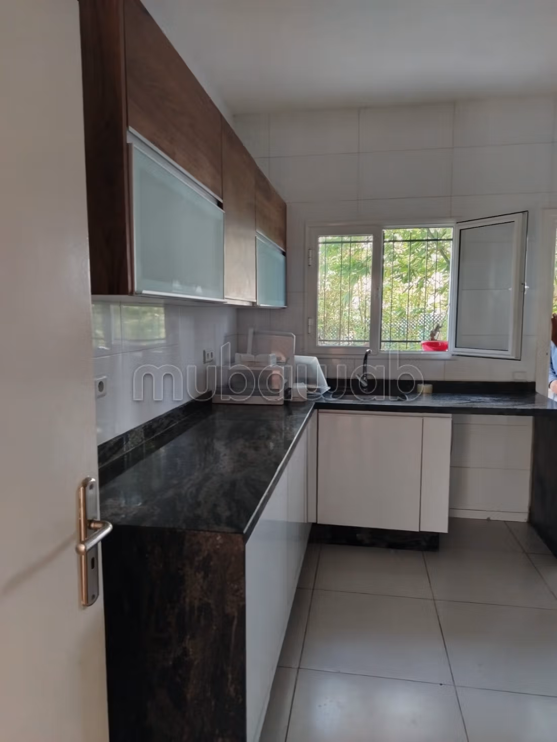 Villa ala location a ain Diab 
19500dh