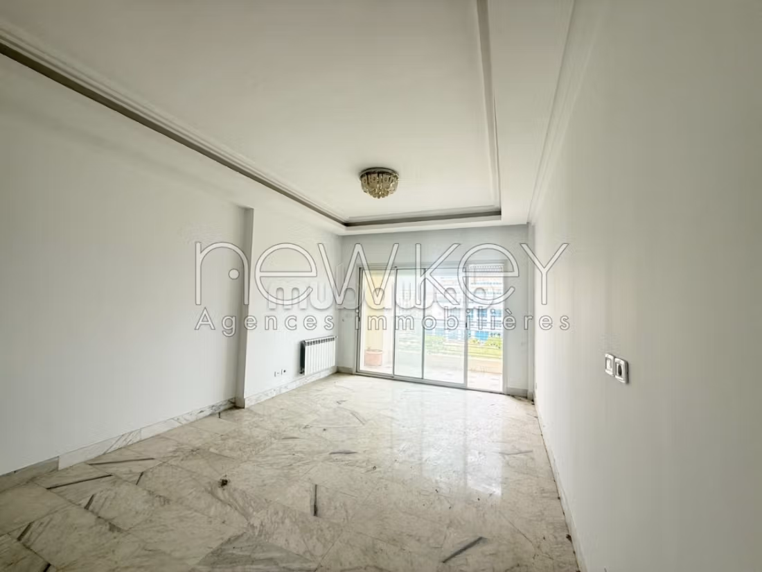 Appartement S2 vide à louer aux berges du lac2