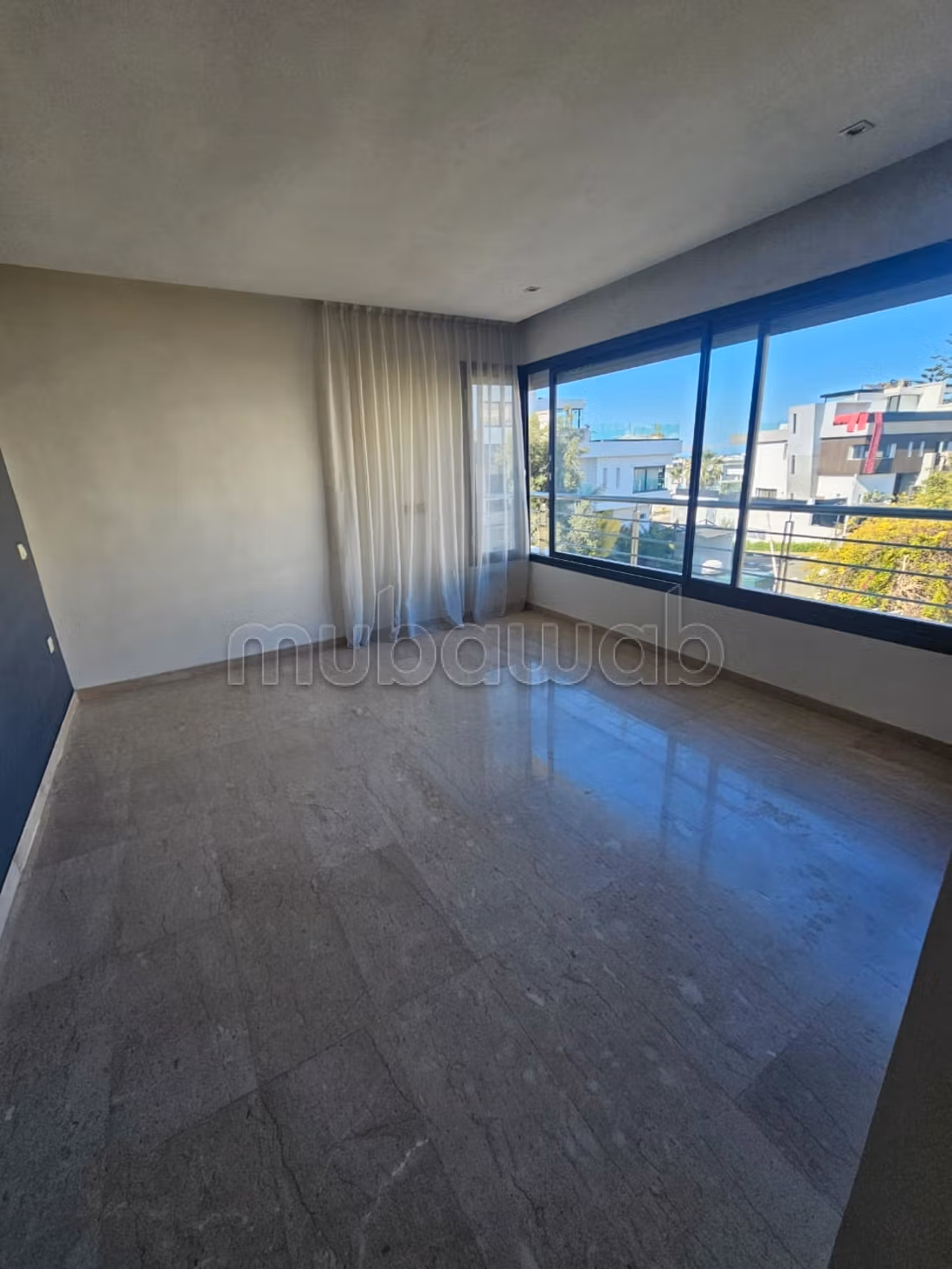 Villa for rent in Ain Diab for 35000 dirhams
