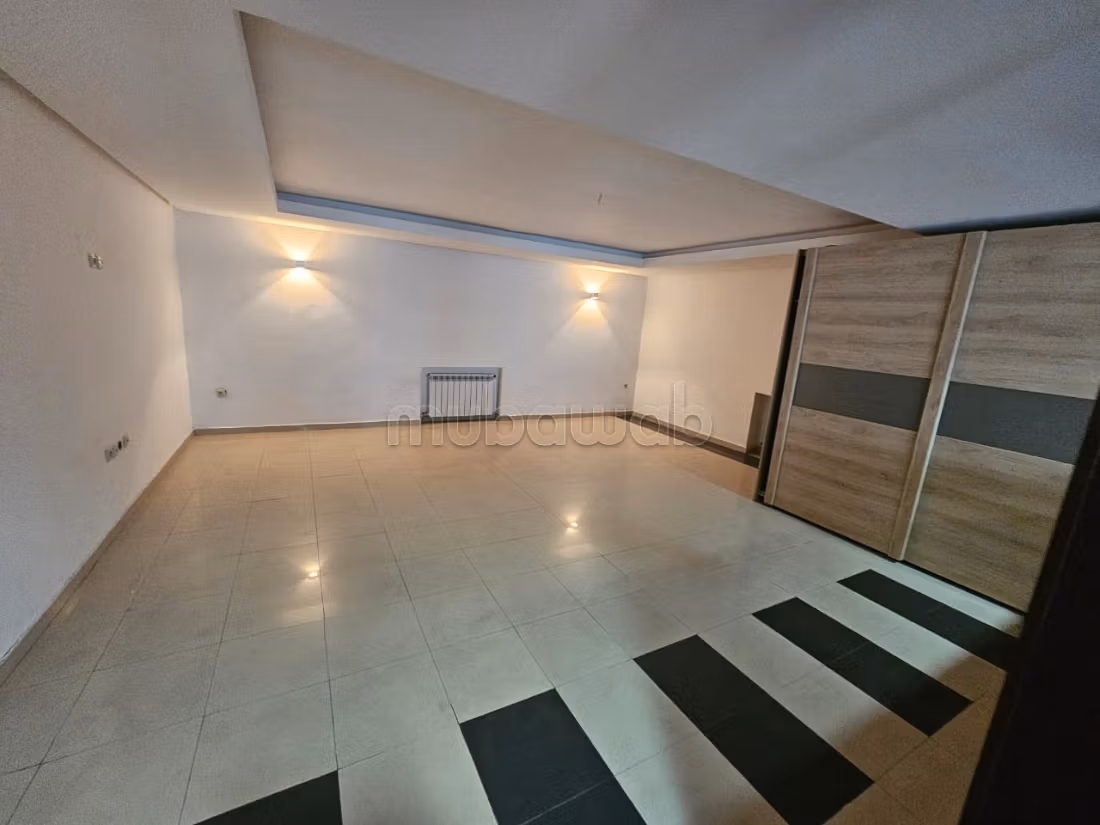 Villa for rent in Ain Diab for 35000 dirhams