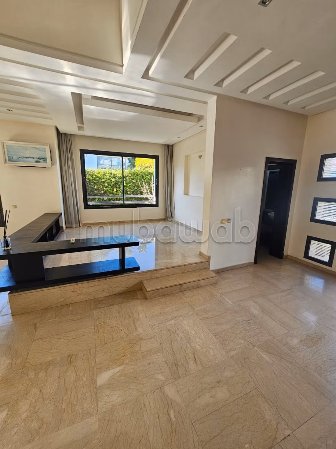 Villa for rent in Ain Diab for 35000 dirhams