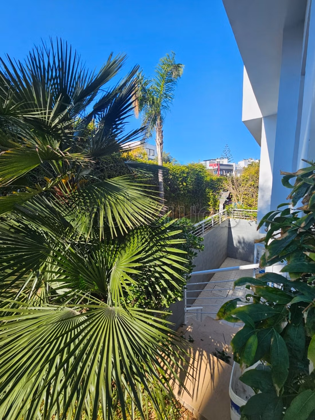 Villa for rent in Ain Diab for 35000 dirhams