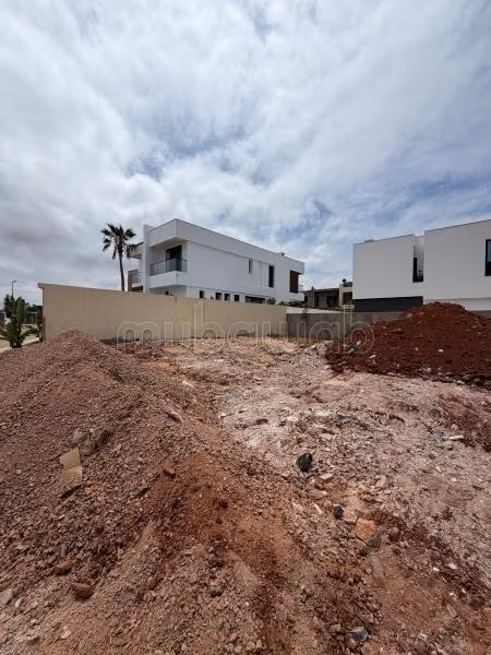 Land for sale in Harhoura Oued Ikkem. Of 316 m