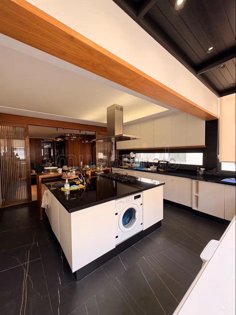 High-end apartment on Boulevard d’Anfa