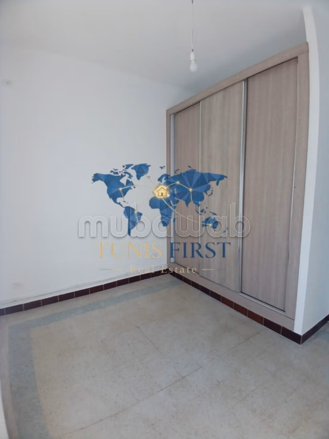 For rent floor of villa S3 in Marsa Corniche²