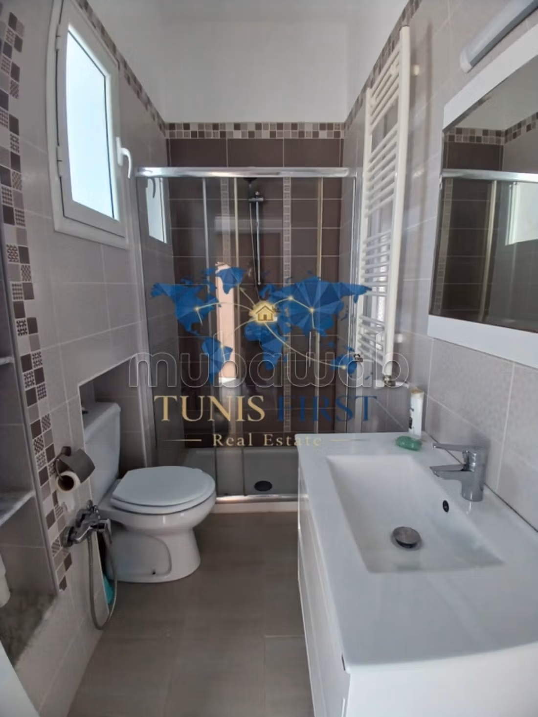 For rent floor of villa S3 in Marsa Corniche²