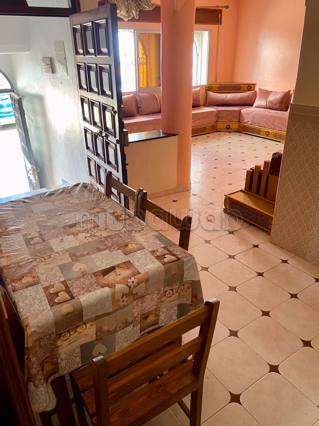 Ruim appartement te huur in de stad Mdiq – Dichtbij de zee