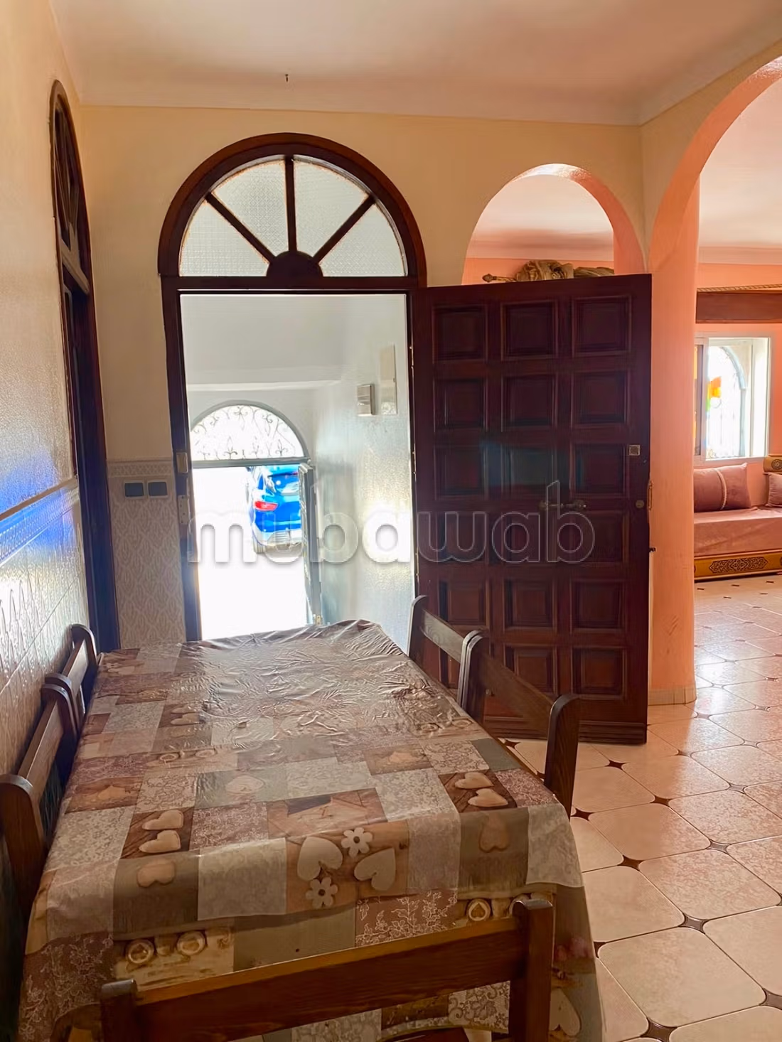 Ruim appartement te huur in de stad Mdiq – Dichtbij de zee