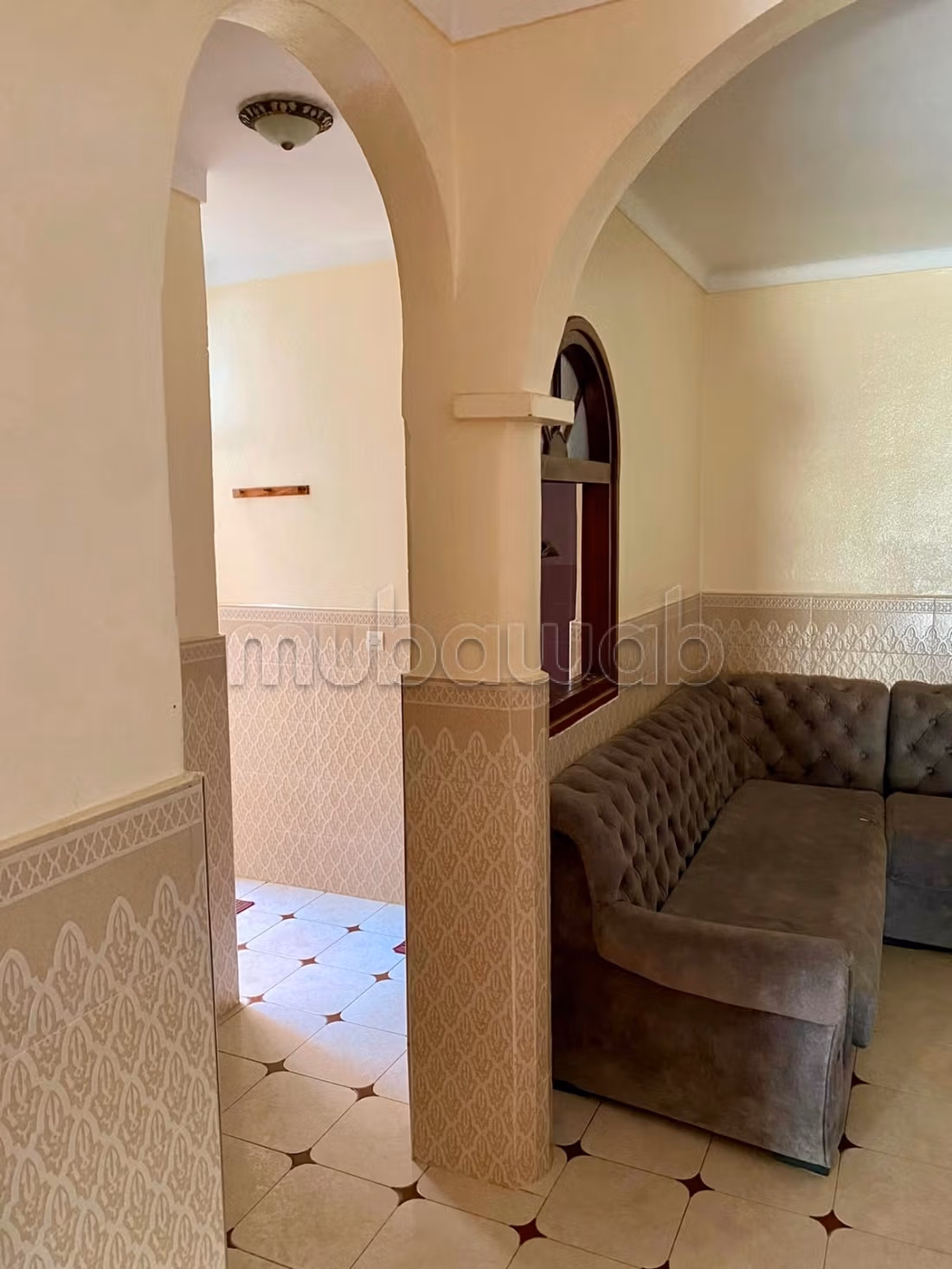 Ruim appartement te huur in de stad Mdiq – Dichtbij de zee