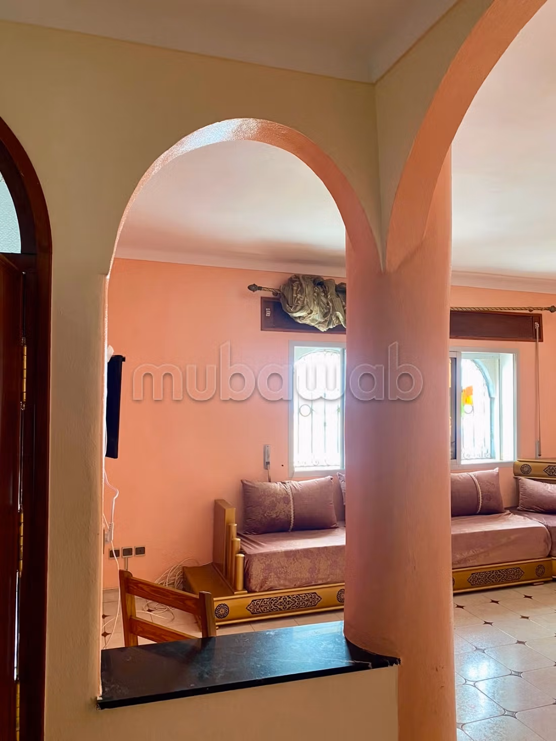 Ruim appartement te huur in de stad Mdiq – Dichtbij de zee