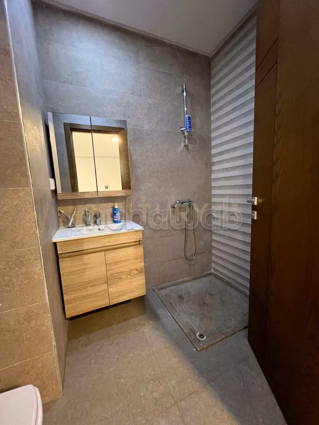 In vendita un S1 di 73 m² situato a L'aouina
