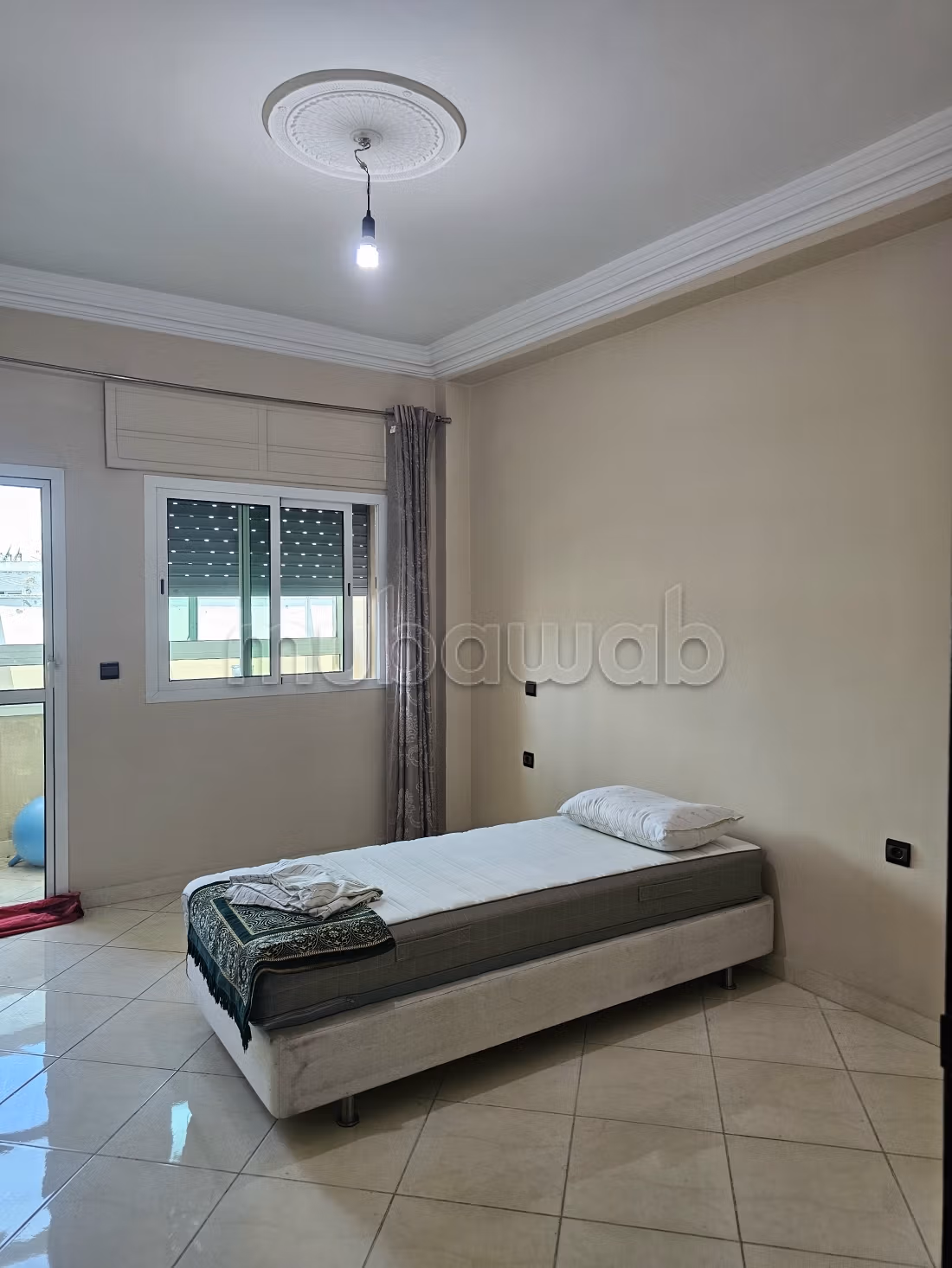 Location d'un appartement à Zemmouri. 5 pièces. Meublé — 4