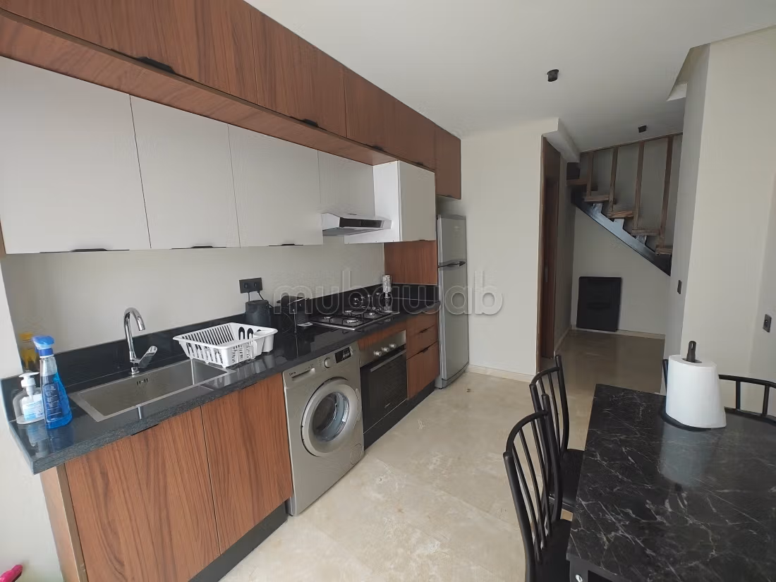 Superbe Duplex Meublé à France Ville 
abdelmoumen — 3