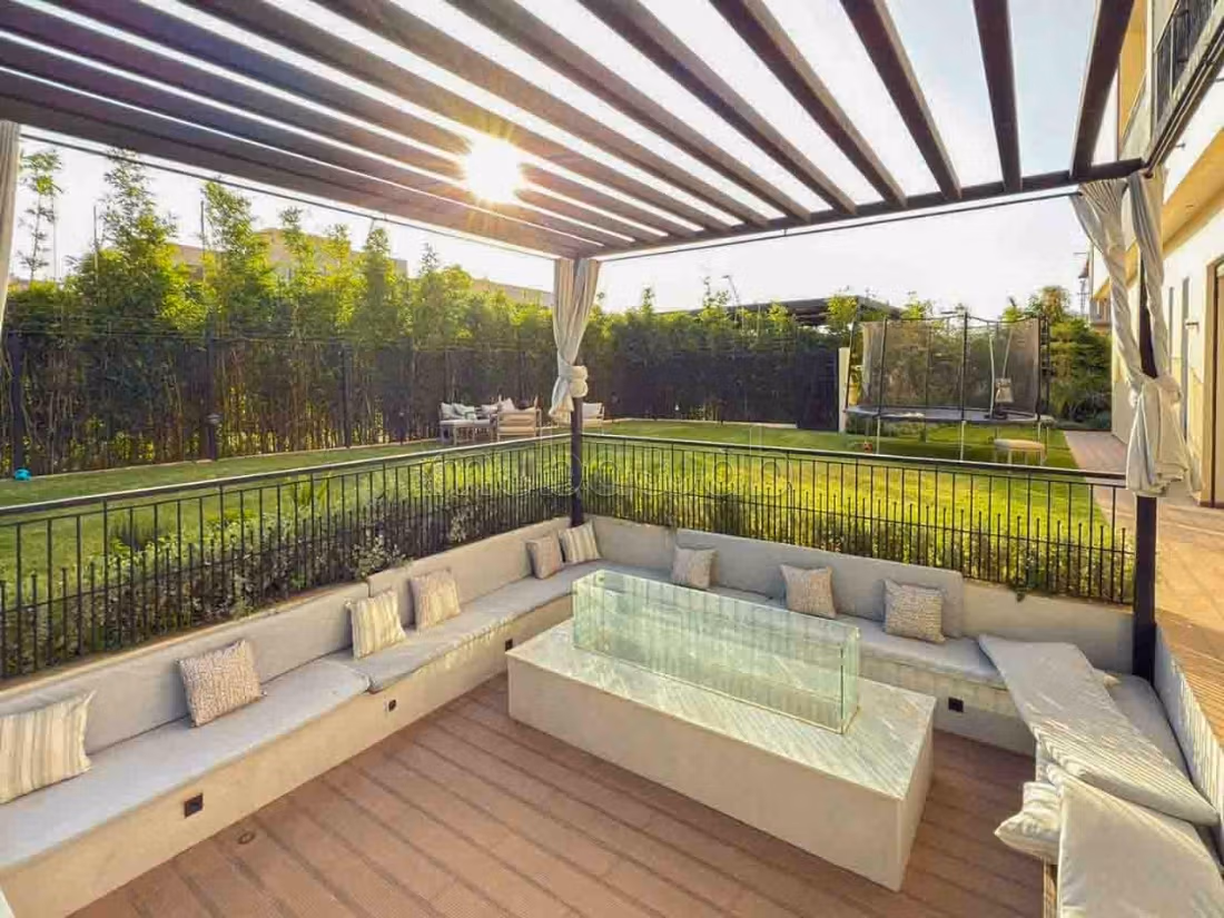 Exceptional villa within a golf course