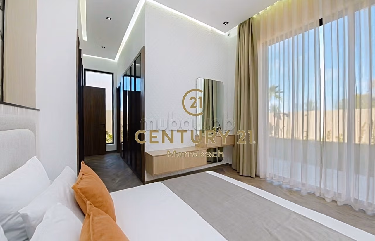 Modern villa without Overlooking and Heated Pool
