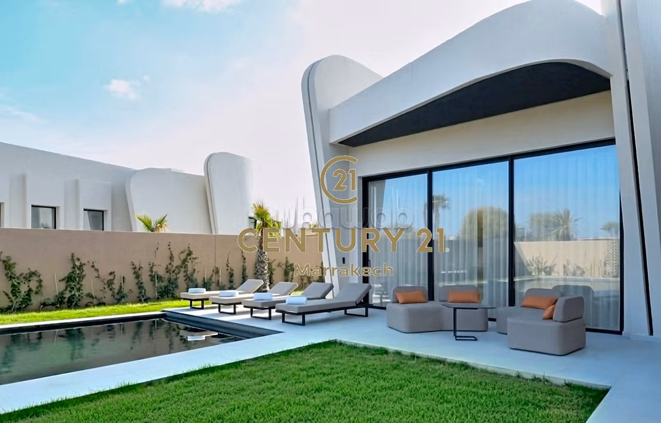 Modern villa without Overlooking and Heated Pool