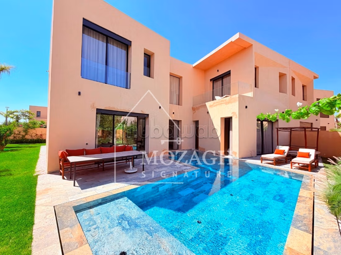Charming modern villa with private pool