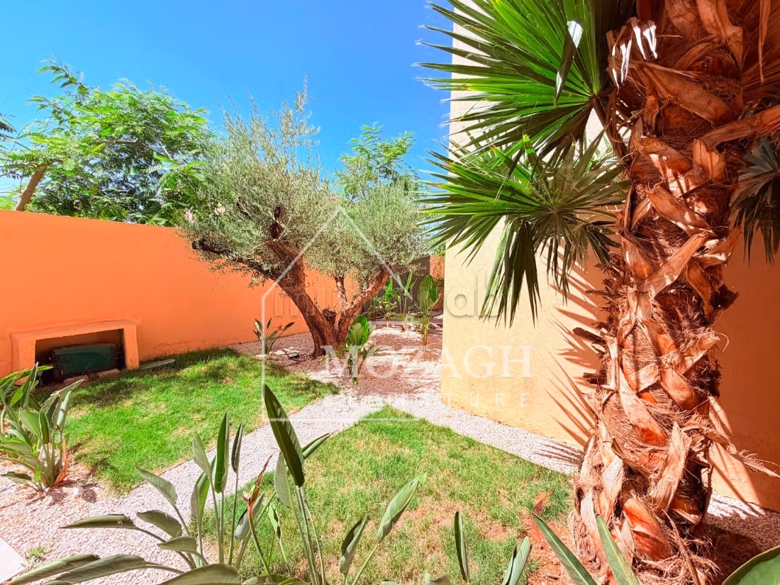 Charming modern villa with private pool