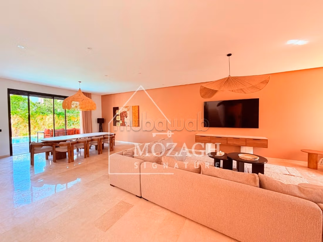 Charming modern villa with private pool