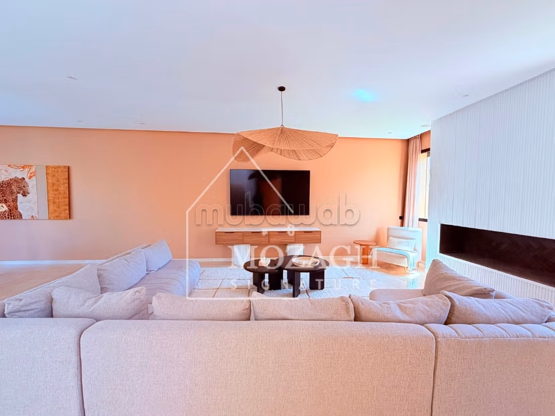 Charming modern villa with private pool