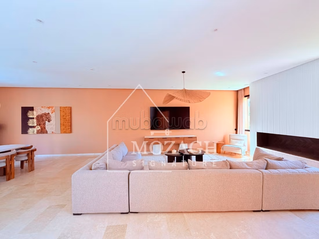 Charming modern villa with private pool