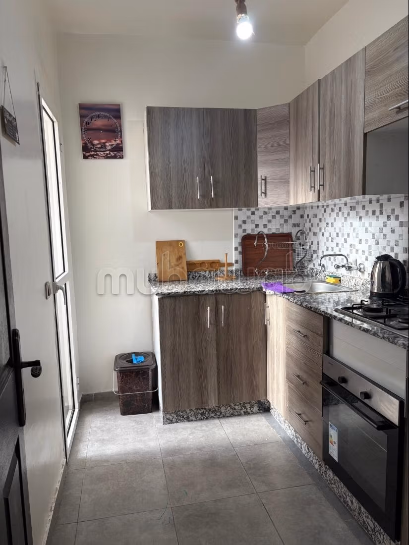 Appartamento in affitto a Hay Mabrouka. Superficie 62 m². Ben arredato