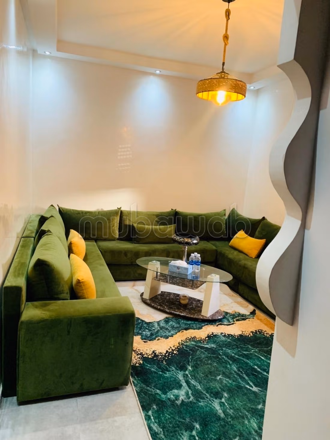 Appartamento in affitto a Hay Mabrouka. Superficie 62 m². Ben arredato