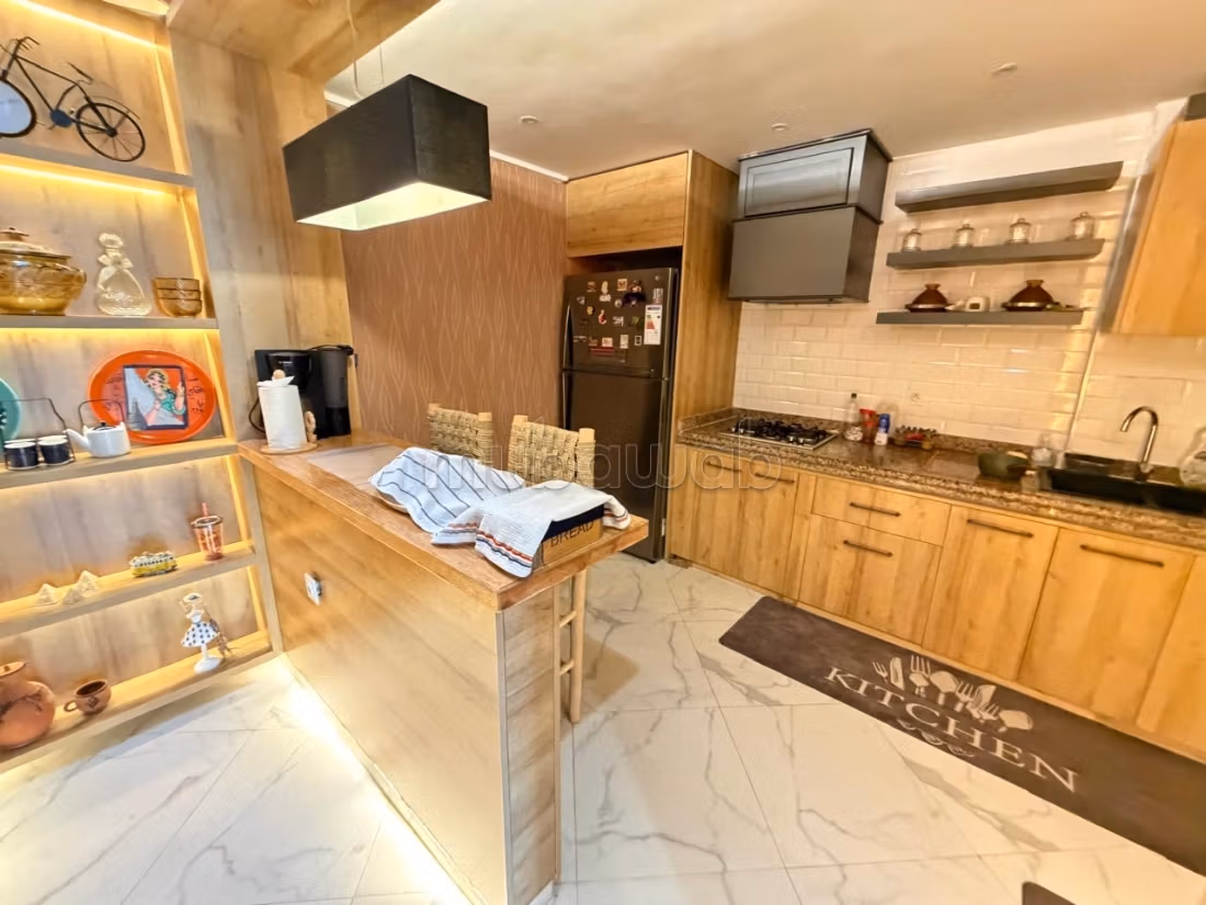 Villa Moderne Meublée Proche du Souk Moderne